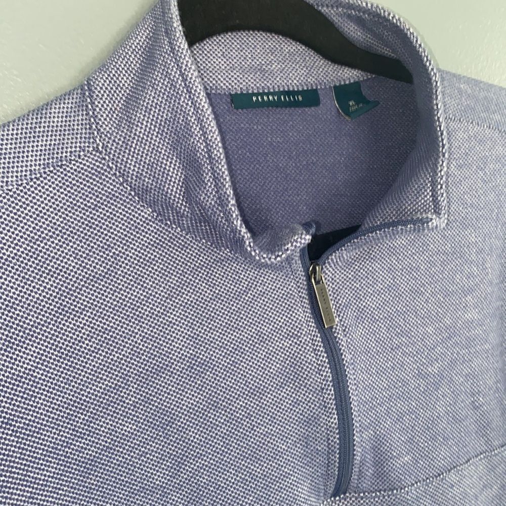 Perry Ellis Quarter Zip Pullover - Picture 3 of 10